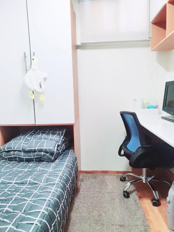 Auberge de jeunesse Hub House Livingtel
