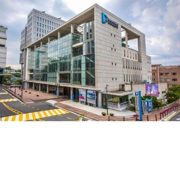 Asrama Hub House Livingtel